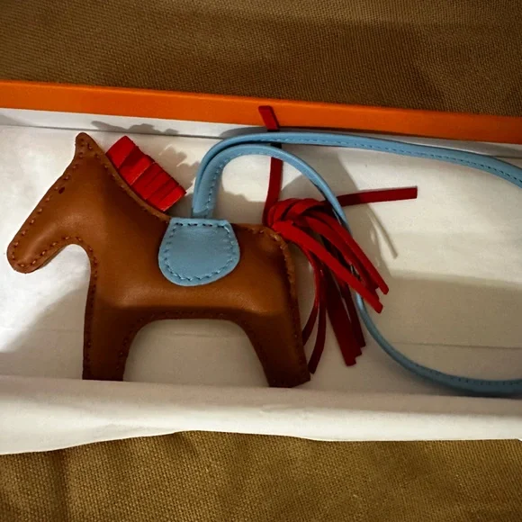 Hermes Rodeo Charm PM - Picture 3 of 4